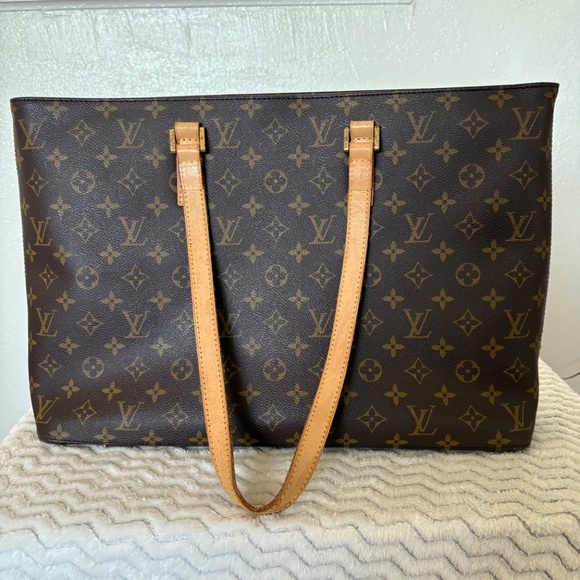 Louis Vuitton Monogram Totally MM Tote – Authentic, Great Condition, TH0091 - Picture 2 of 14